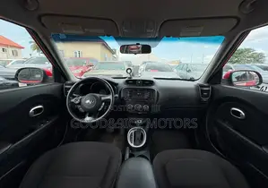 Kia Soul Hatchback 2017 Red