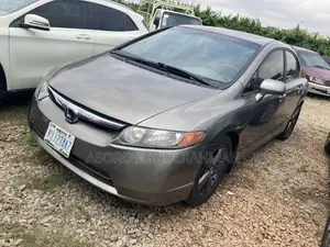 Honda Civic 2006 Gray