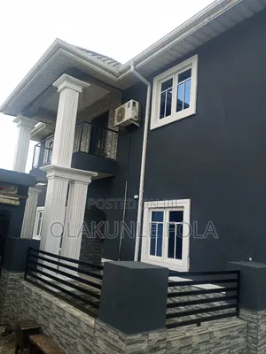 4bdrm Duplex in Trinity Close, Idi-Orogbo for rent