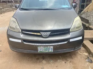 Toyota Sienna 2006 Gray