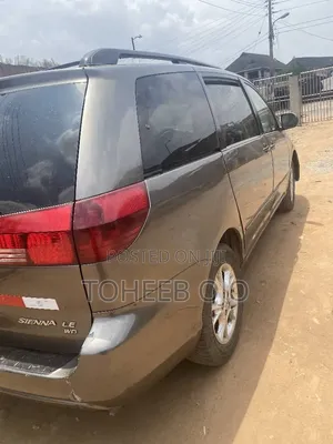 Toyota Sienna 2006 Gray