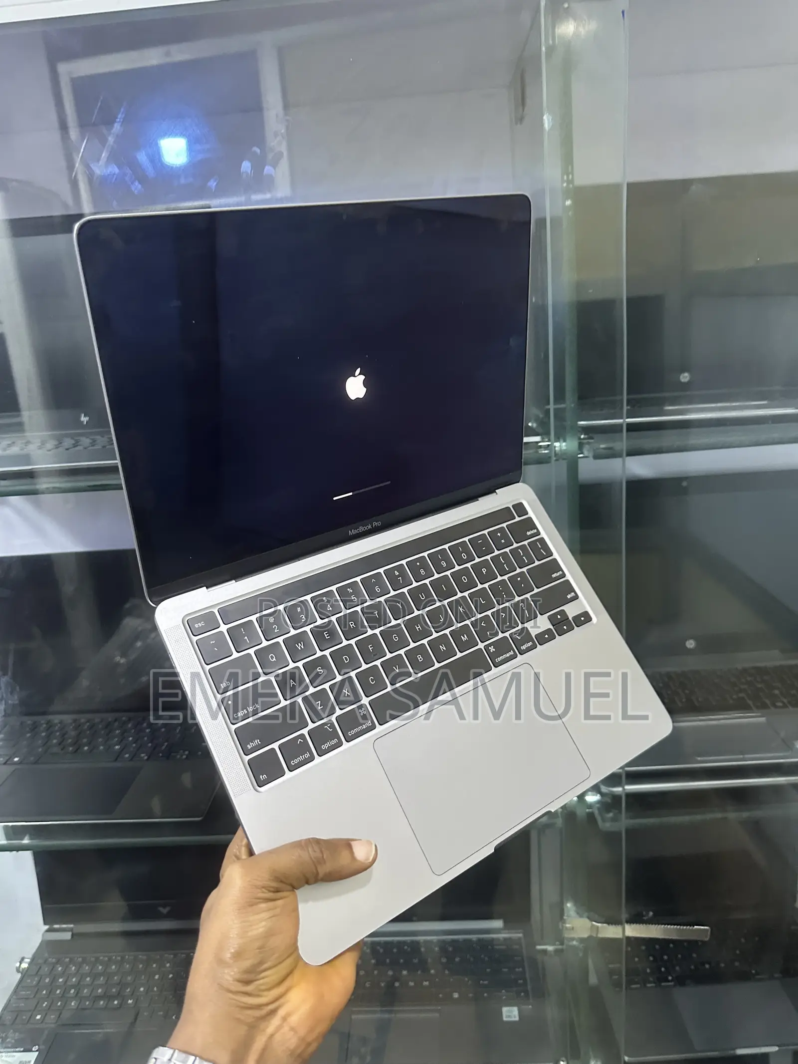 Laptop Apple MacBook Pro 2020 16GB Intel Core i5 HDD 512GB