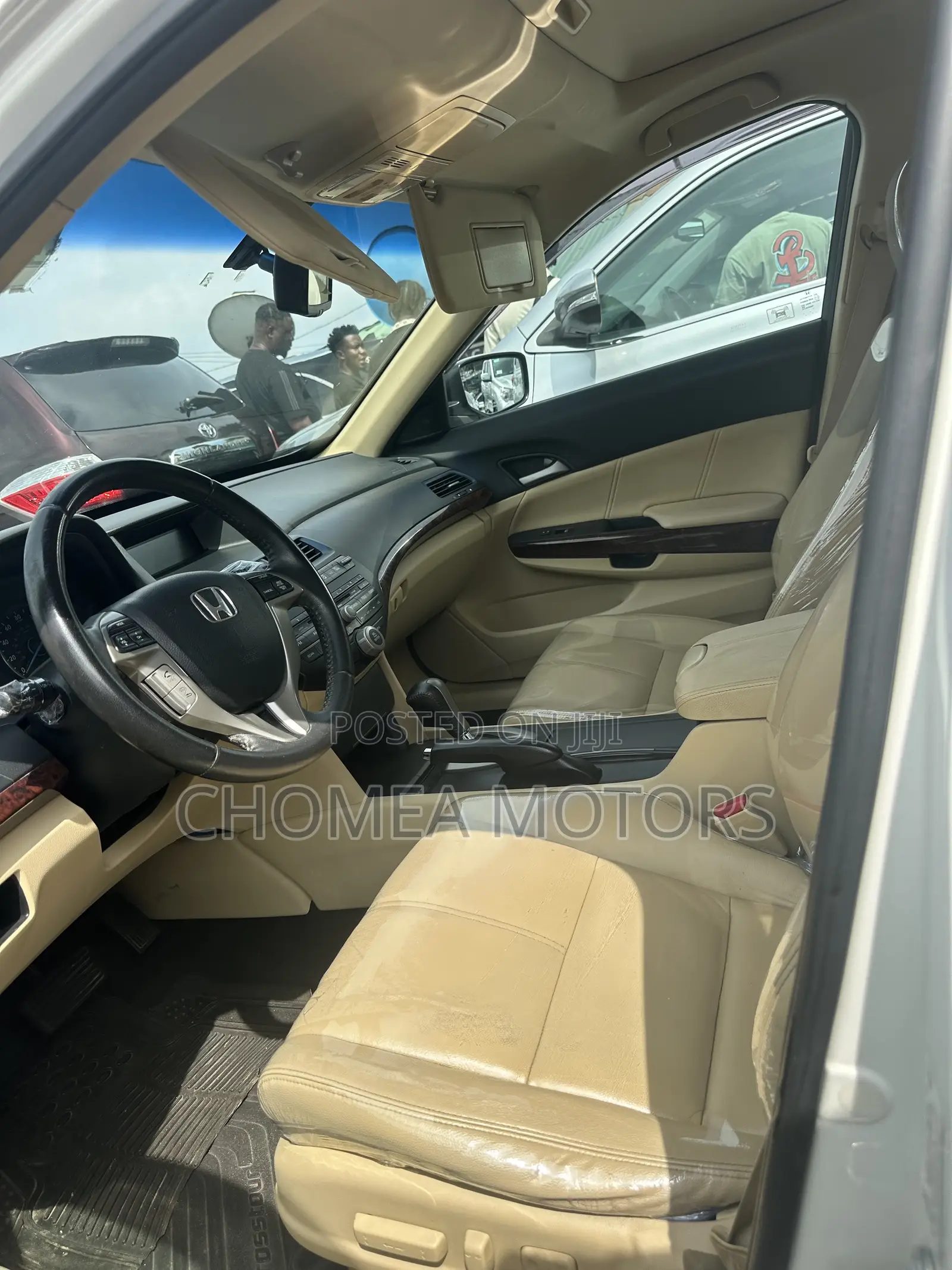 Honda Crosstour 2011 White