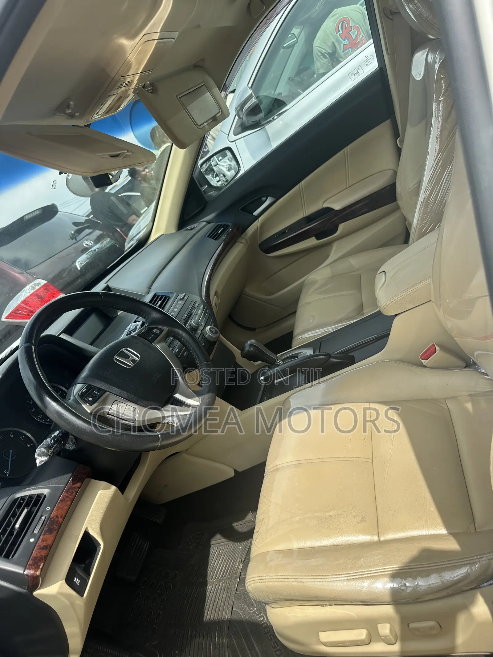 Honda Crosstour 2011 White