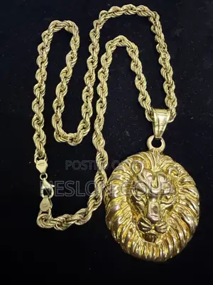 ITALY 750 Tested 18karat Solid Gold Necklace
