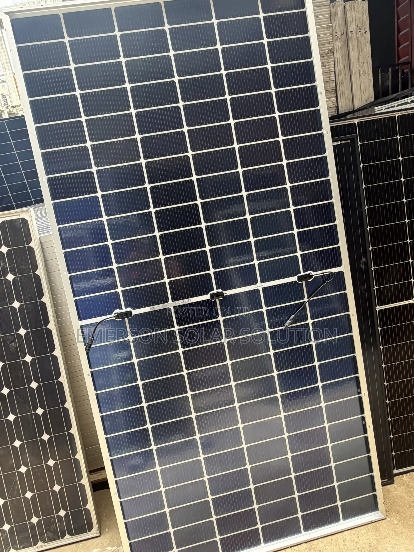 Jinko 650W Double-Sided Solar Panel