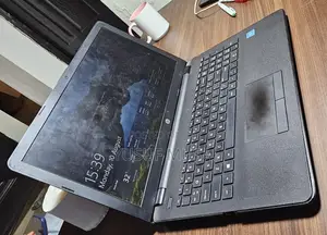 Laptop HP 15 4GB Intel Celeron SSD 512GB