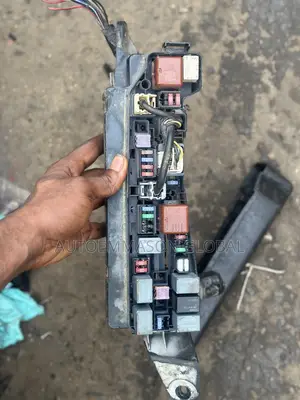 Engine Fusebox Toyota Corolla( 2003-2006) Models
