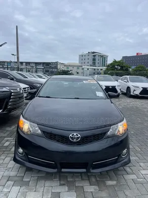 Toyota Camry SE 4dr Sedan (2.5L 4cyl 6A) 2014 Black