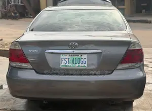 Toyota Camry 2004