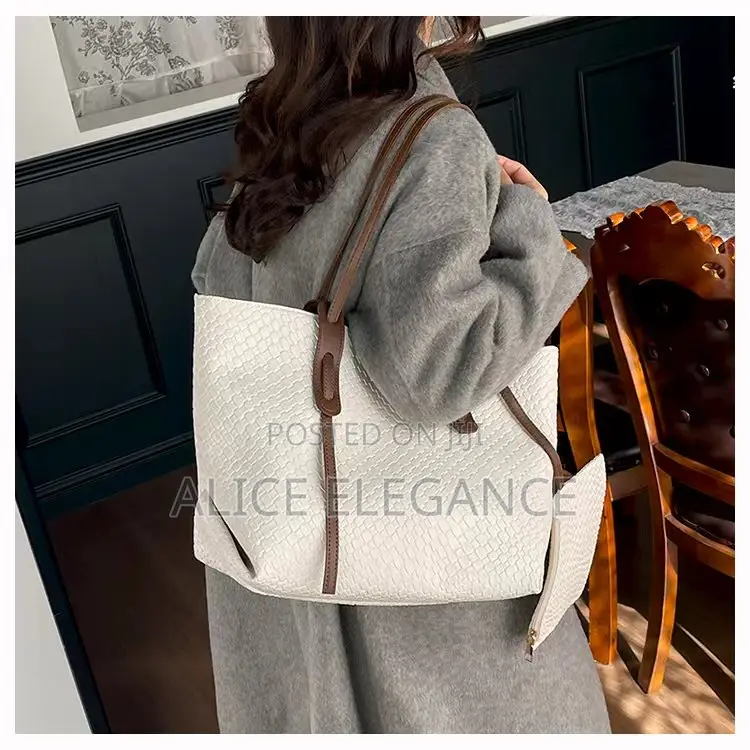 Woven Tote Bag With Matching Pouch