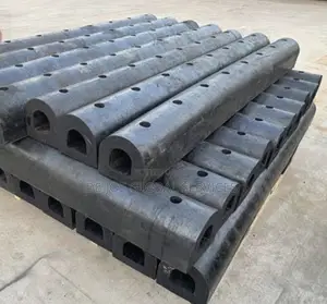 8-Inch × 4-Metre Hollow D-Type Marine Rubber Fender