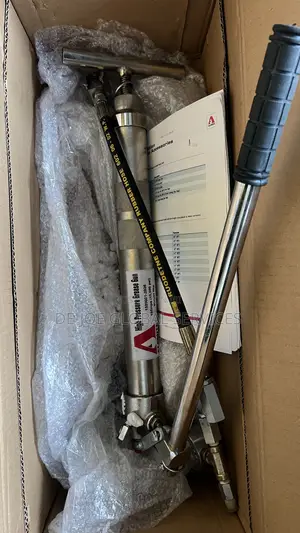 Alemite High-Pressure Lever Grease Gun – 15,000 Psi