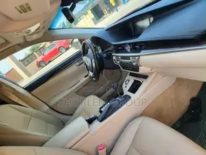 Lexus ES 2013 Red