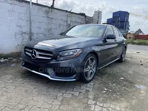 Mercedes-Benz C300 Base Sedan RWD (2.0L 4cyl 7A) 2016 Gray