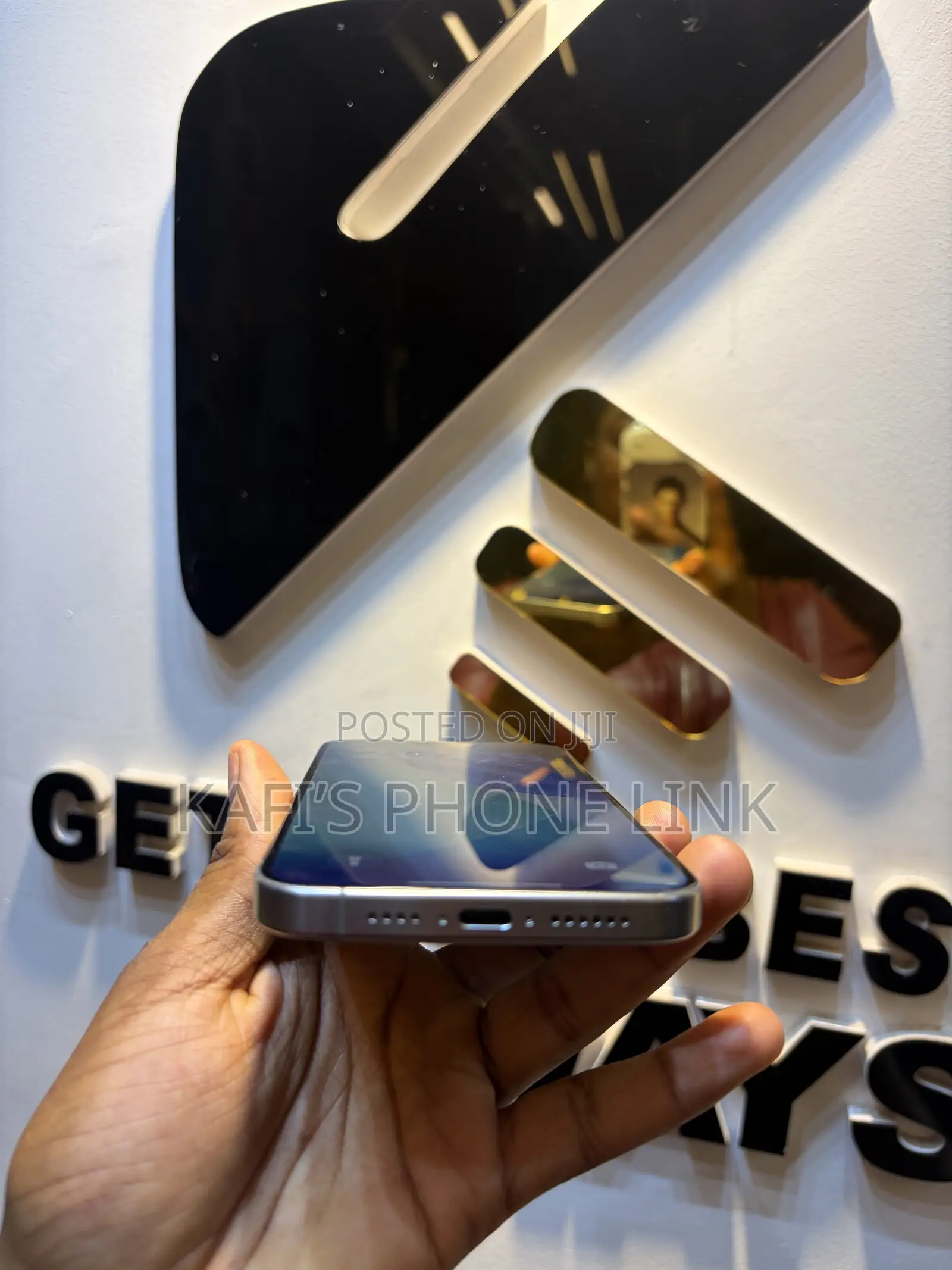 Apple iPhone 15 Pro Max 256 GB Gray