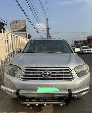 Toyota Highlander 2010 Silver