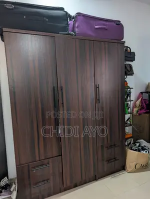 Full Closet Furniture