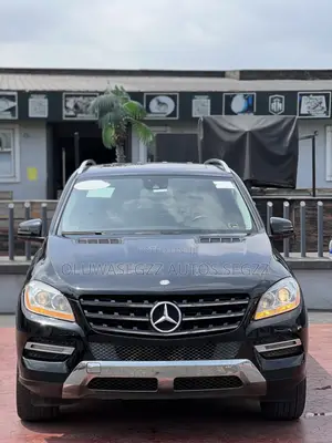 Mercedes-Benz M Class ML350 4dr SUV (3.5L 6cyl 7A) 2014 Black