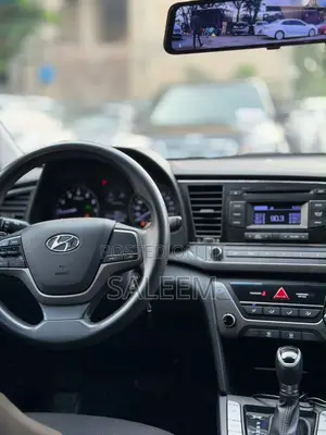 Hyundai Elantra 2016 White