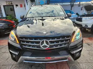 Mercedes-Benz M Class ML400 4MATIC 4dr SUV AWD (3.0L 6cyl Turbo 7A)
