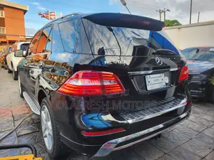 Mercedes-Benz M Class ML400 4MATIC 4dr SUV AWD (3.0L 6cyl Turbo 7A)
