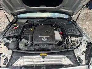 Mercedes-Benz C300 2015 Silver
