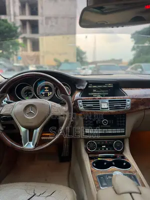 Mercedes-Benz CLS 550 4MATIC 2012 White