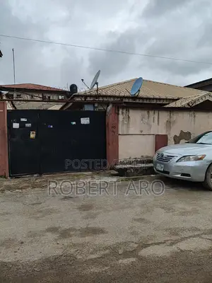 4bdrm Bungalow in Abule-Oja for sale