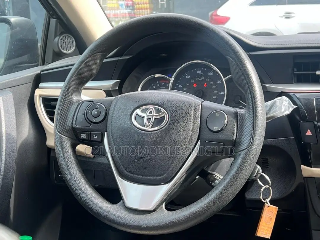 Toyota Corolla 2015 Black