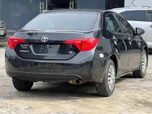 Toyota Corolla 2015 Black