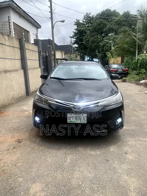 Toyota Corolla 2015 Black