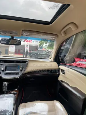 Toyota Avalon 2015