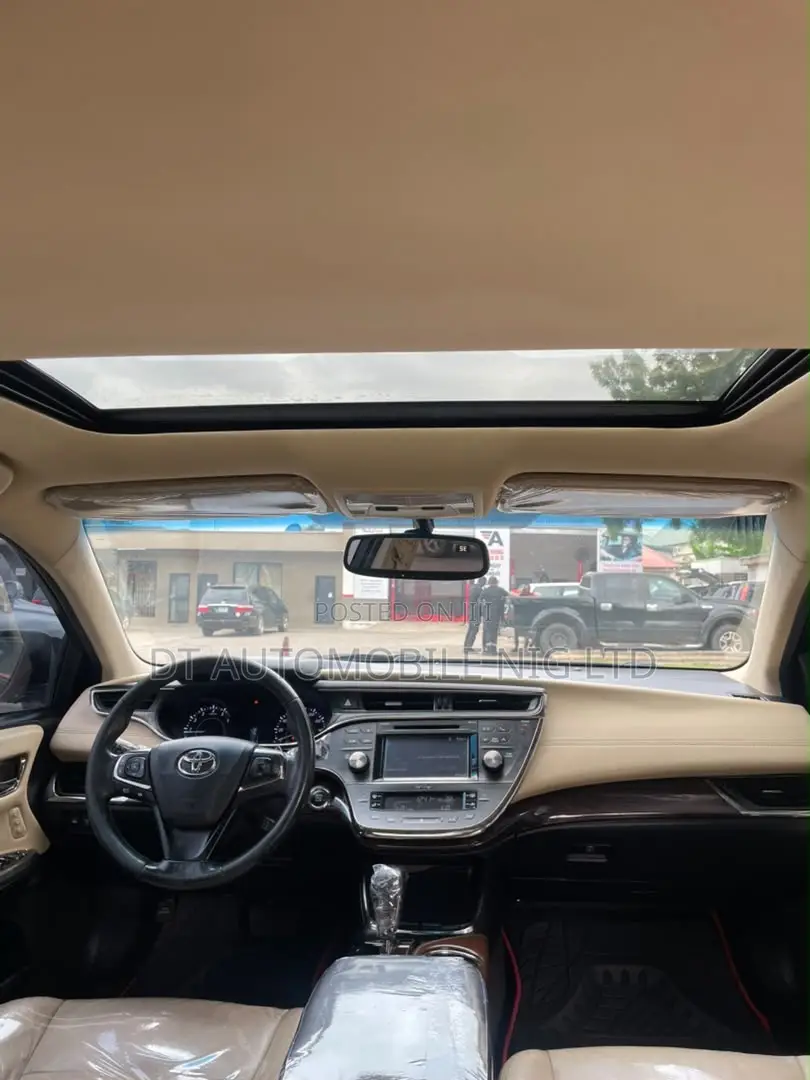 Toyota Avalon 2015