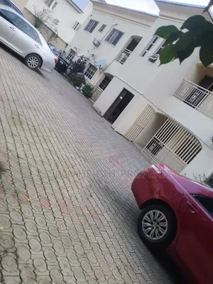 3bdrm Block of Flats in Gwarinpa Estate, Bunkoro for sale