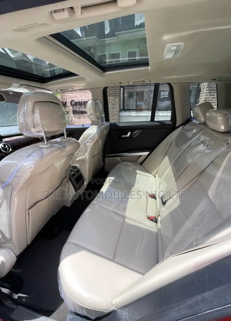 Mercedes-Benz GLK-Class 2015 Red