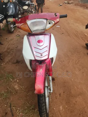 Hyosung 2018 Red