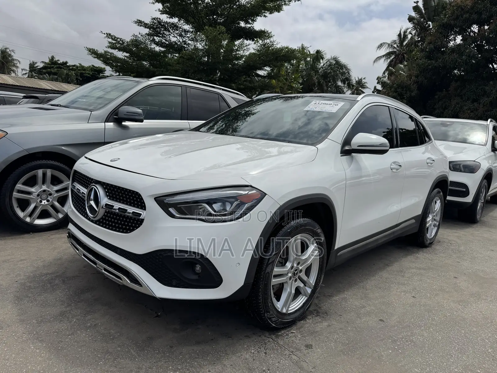 Mercedes-Benz GLA 250 2022 White