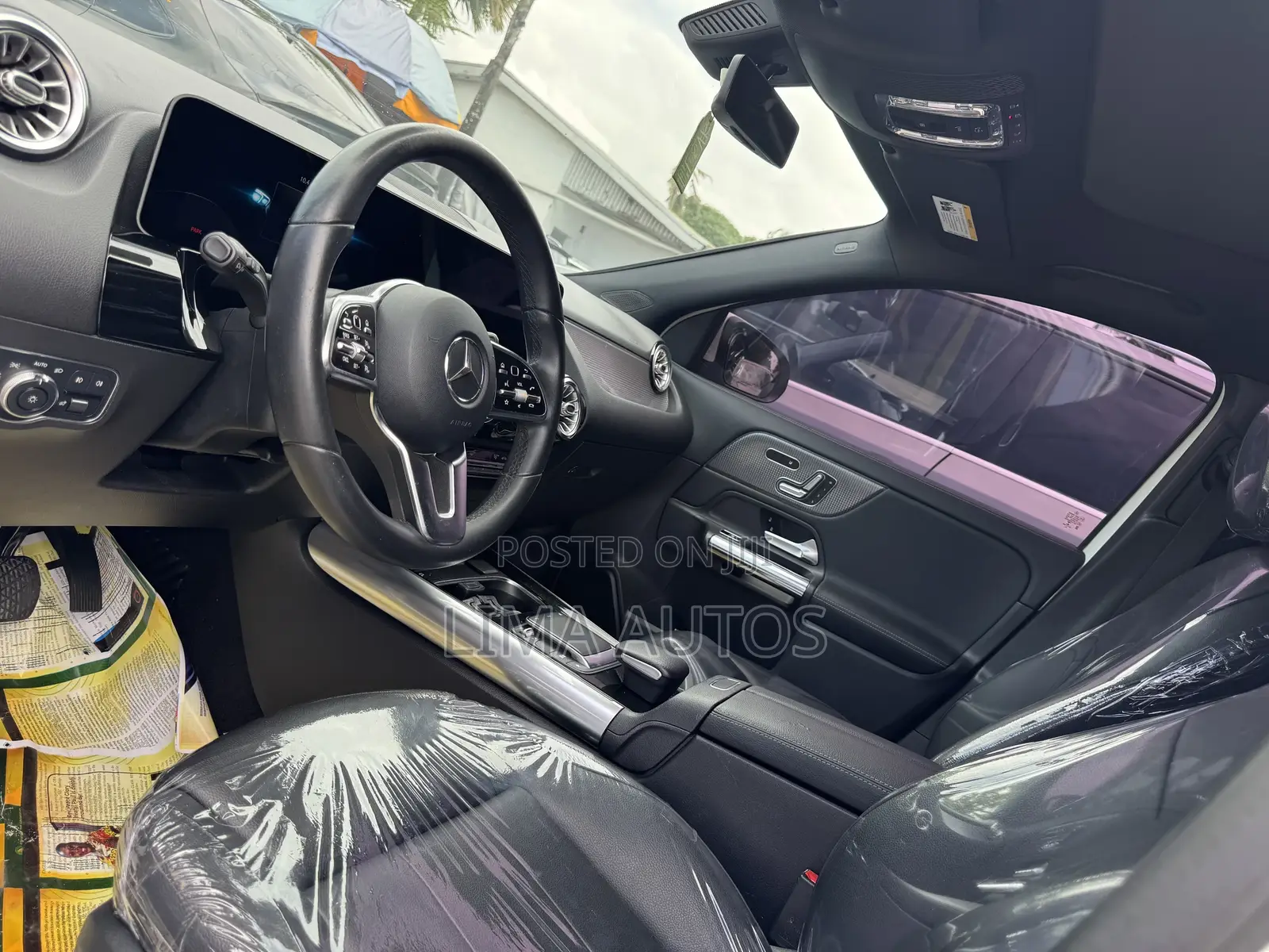 Mercedes-Benz GLA 250 2022 White