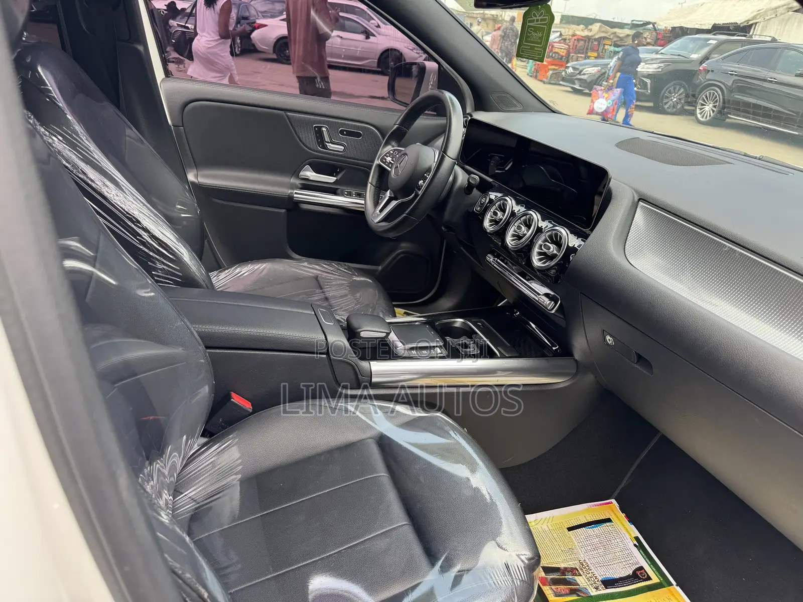 Mercedes-Benz GLA 250 2022 White