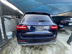 Mercedes-Benz GLC-Class 2016 Blue