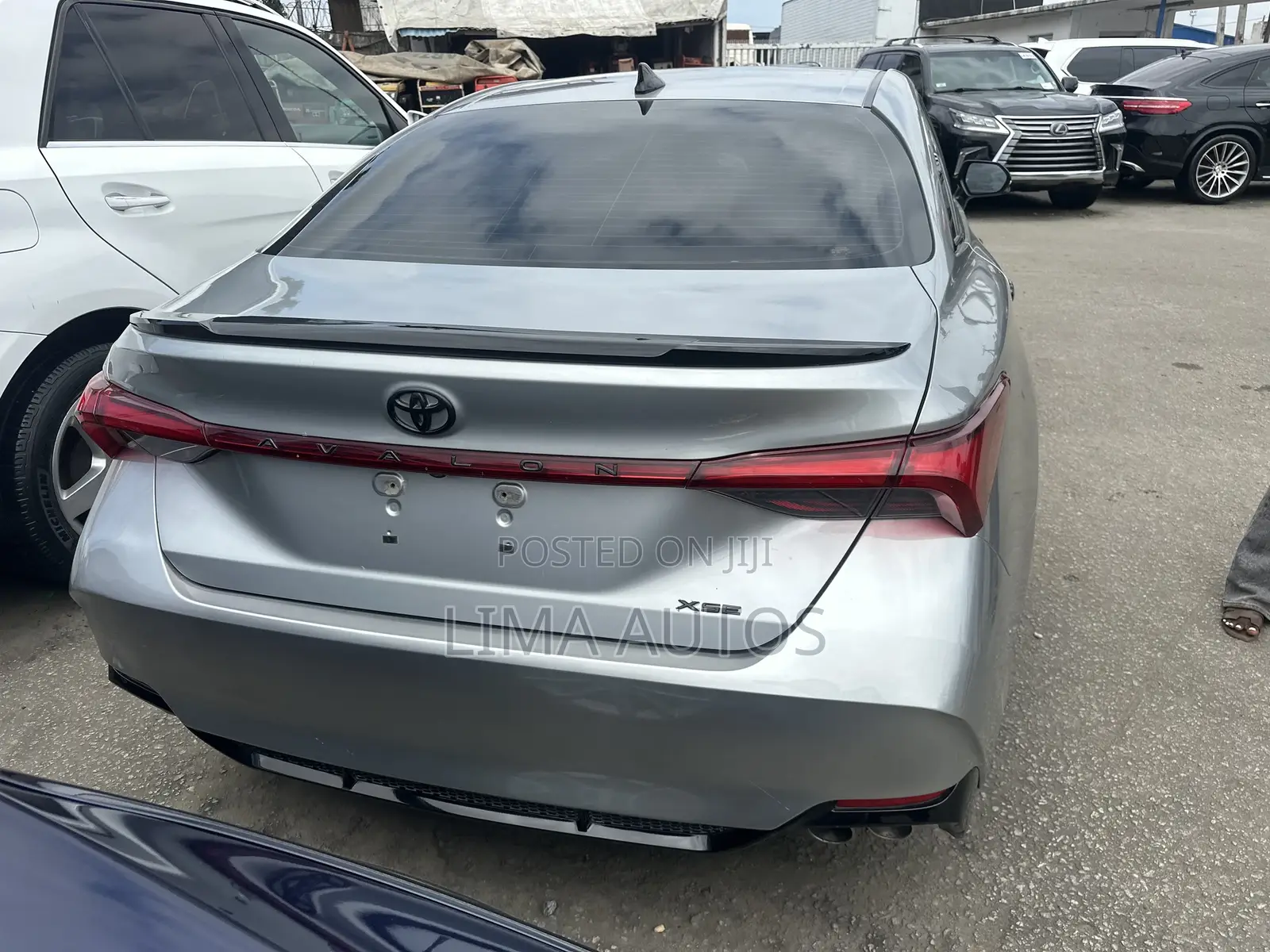 Toyota Avalon 2021 Silver