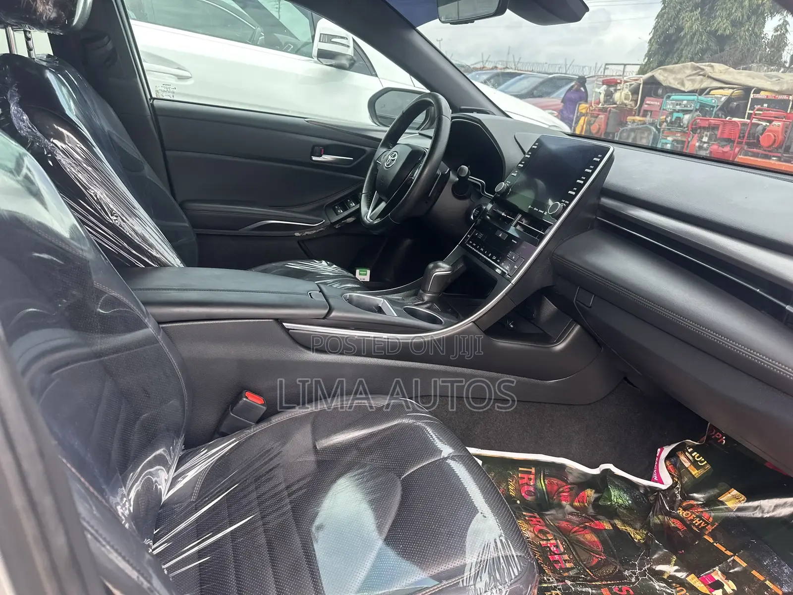 Toyota Avalon 2021 Silver