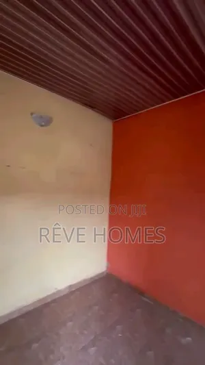 Studio Apartment in Bariga / Shomolu for rent