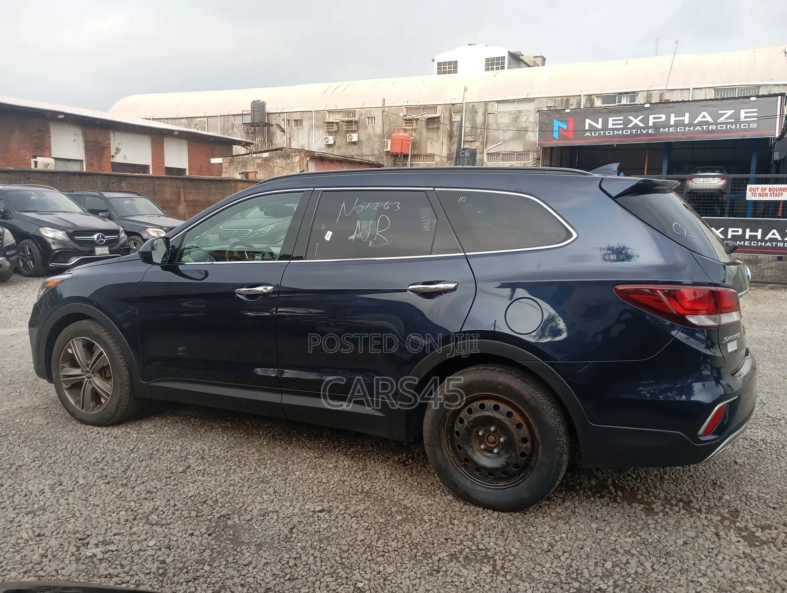 Hyundai Santa Fe 2015 Blue