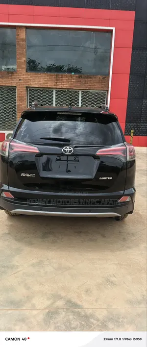Toyota RAV4 2018 Black