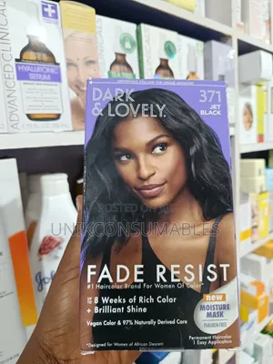 Dark Lovely Fade Resist 371 Jet Black Hair Dye