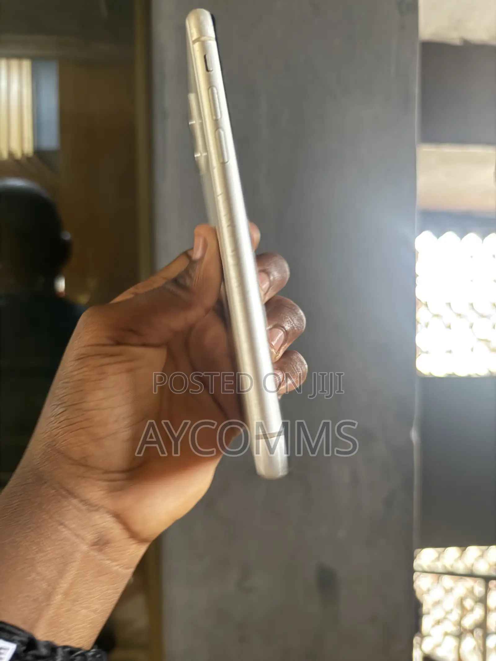 Apple iPhone 11 64 GB White