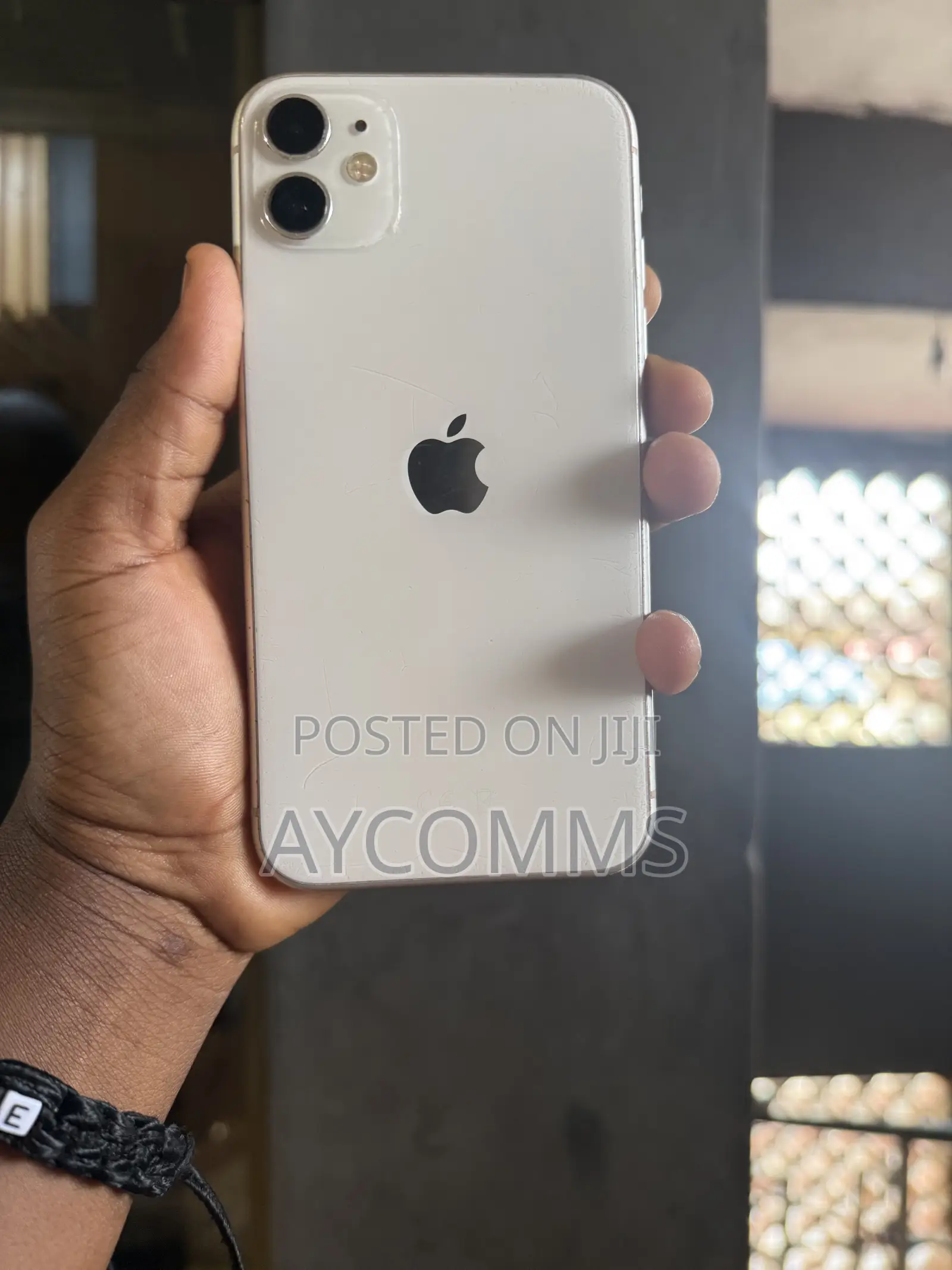 Apple iPhone 11 64 GB White