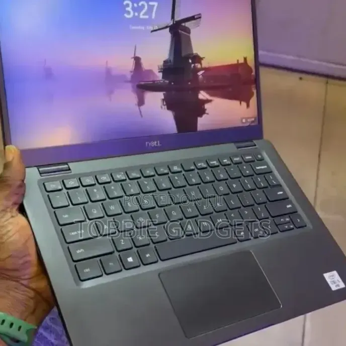 Laptop Dell Latitude 7310 16GB Intel Core i5 SSD 256GB